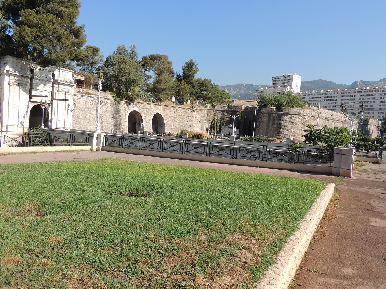 2019 07 05 TOULON HOMMAGE A NOS DISPARUS ET MORTS DU 5 07 1962 A ORAN (4).JPG -           